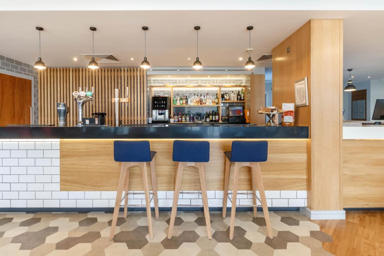 Holiday Inn Express Walsall M6, J10 By Ihg Exterior foto
